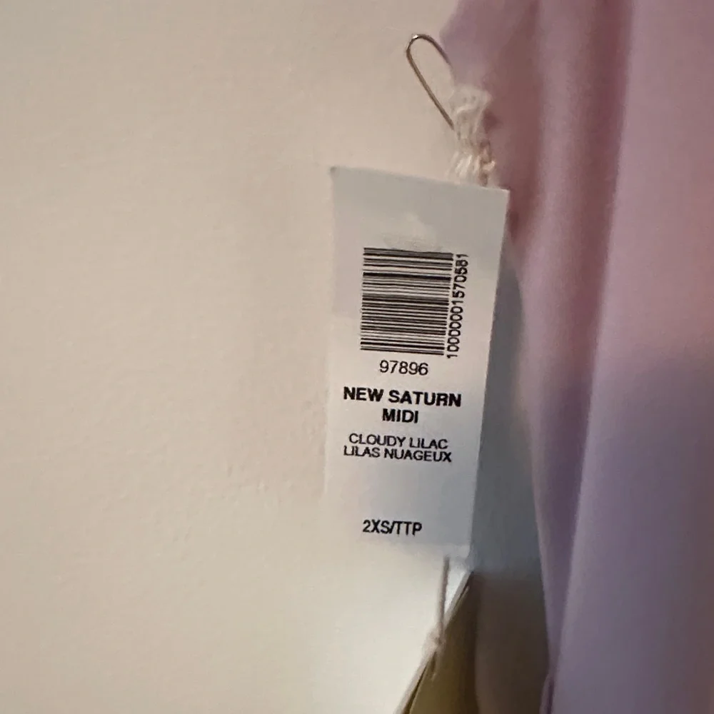 Aritzia Wilfred Saturn Midi Dress - Picture 2 of 4
